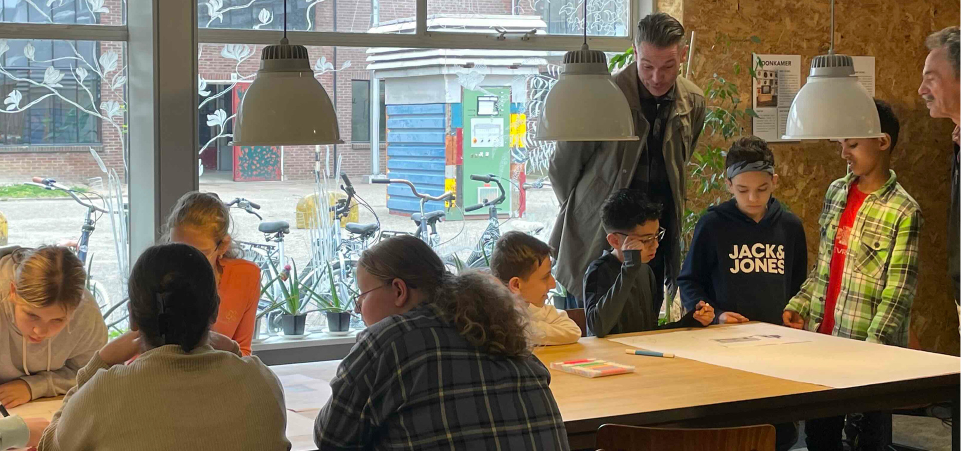 Basisschool De Zonnewijzer op ‘ToekomstExpeditie’ bij De Groene Transformator